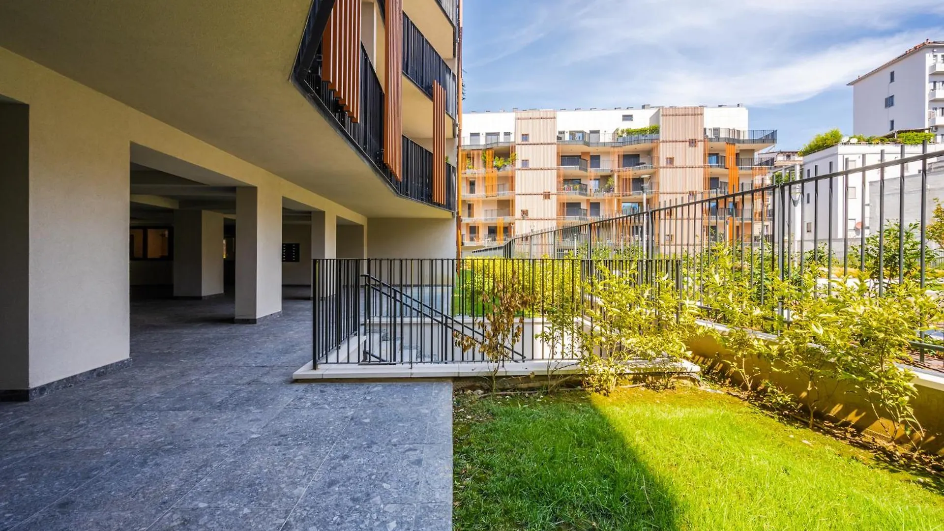 Moderno Appartamento Con Terrazza & Palestra Milan Apartment