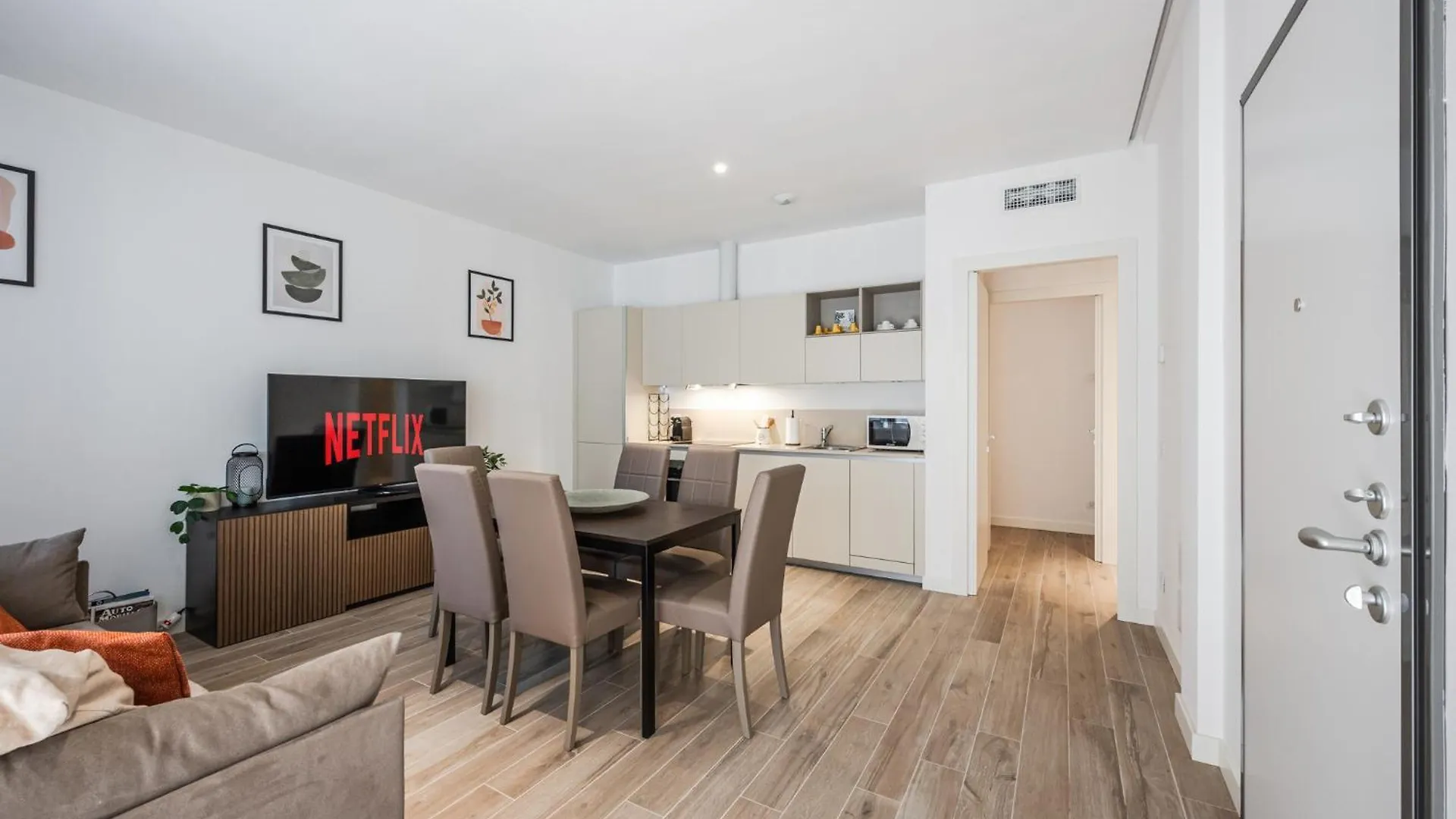 Moderno Appartamento Con Terrazza & Palestra Milan Apartment