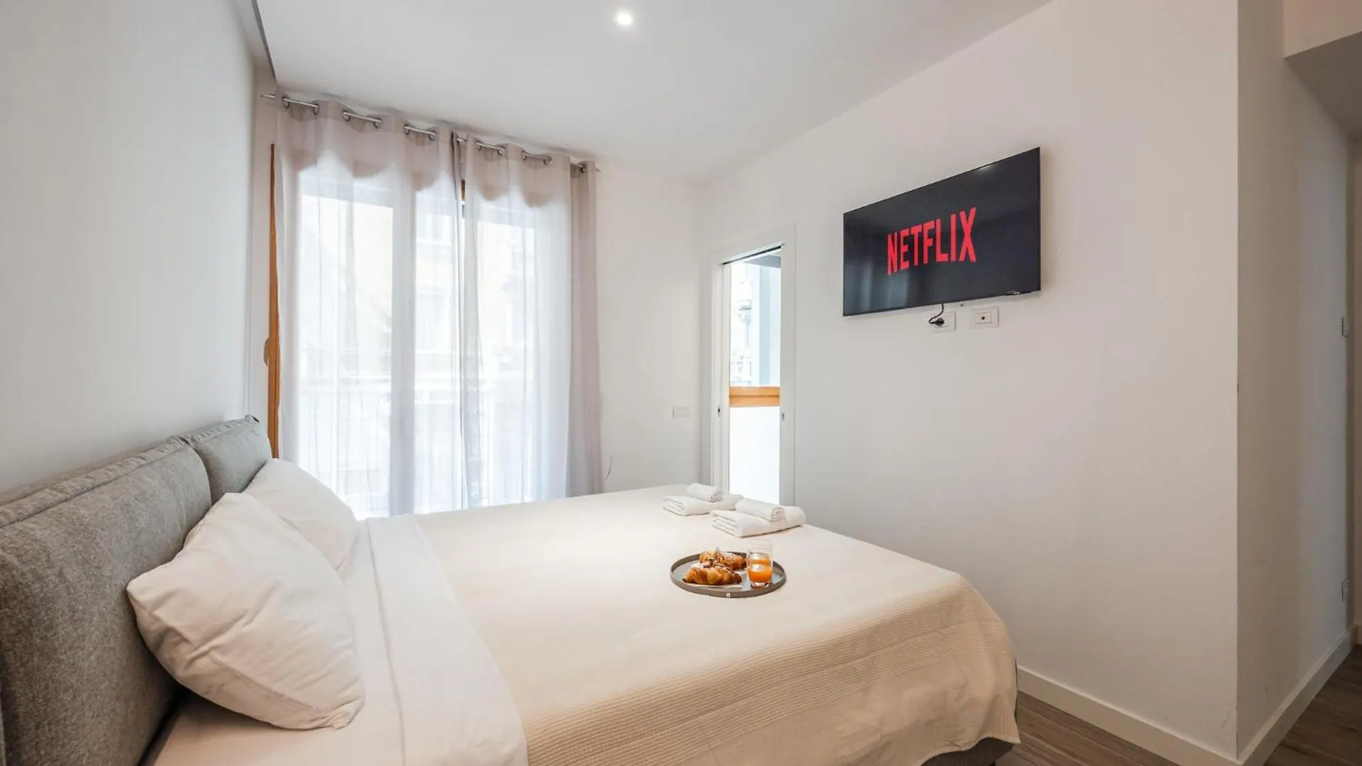 Apartment Moderno Appartamento Con Terrazza & Palestra Milan Italy