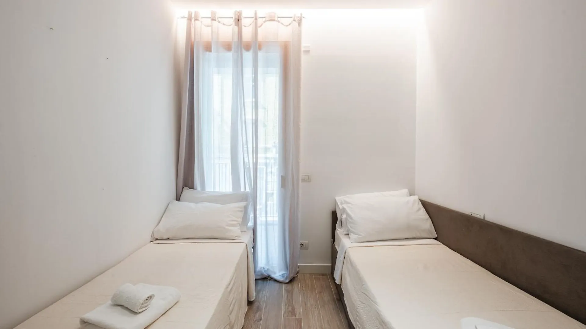Moderno Appartamento Con Terrazza & Palestra Milano 0*,